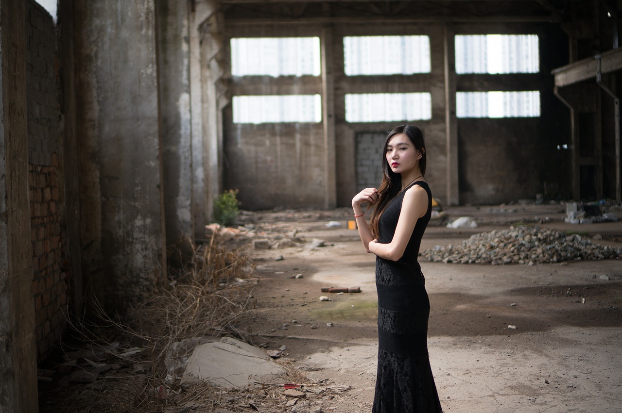混迹在美女如云的公司txt下载（混迹美女如云的公司第二卷）